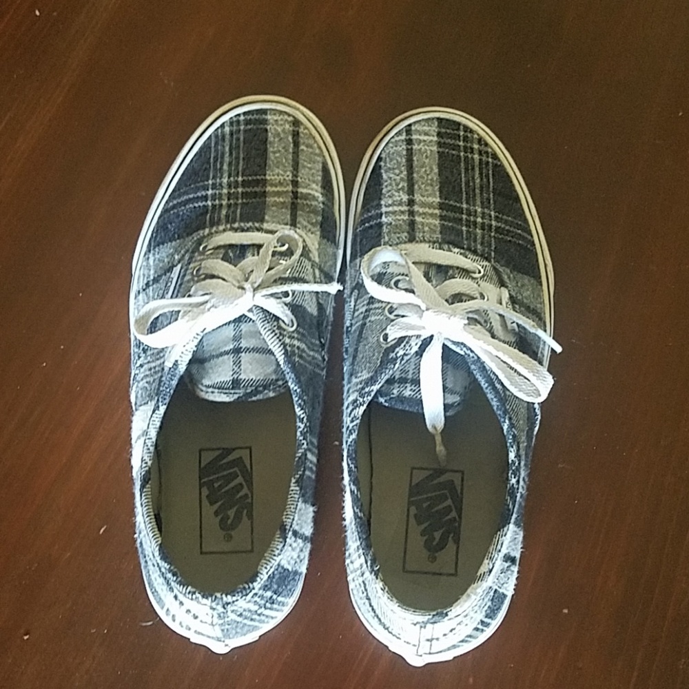 Vans - Picture 3 of 8
